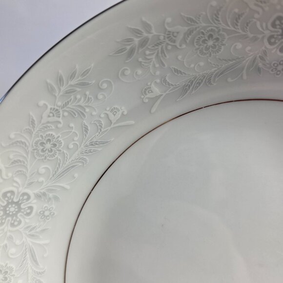 TWO Crown Ming Queen's Lace Soup Bowls White Flowers Platinum Trim - Picture 4 of 16